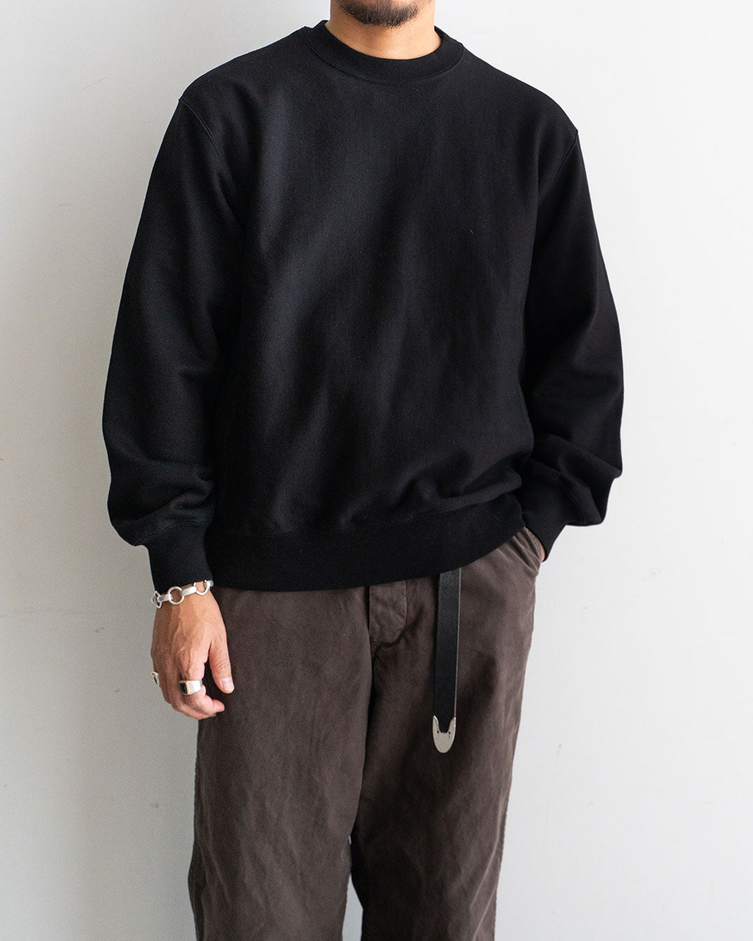 着用モデル 身長175cm　体重69kg / 着用サイズ  2 / カラー  BLACK