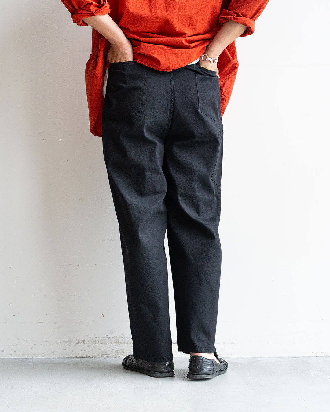 【STILL BY HAND】5.5oz 1tuck Painter Denim Trousers