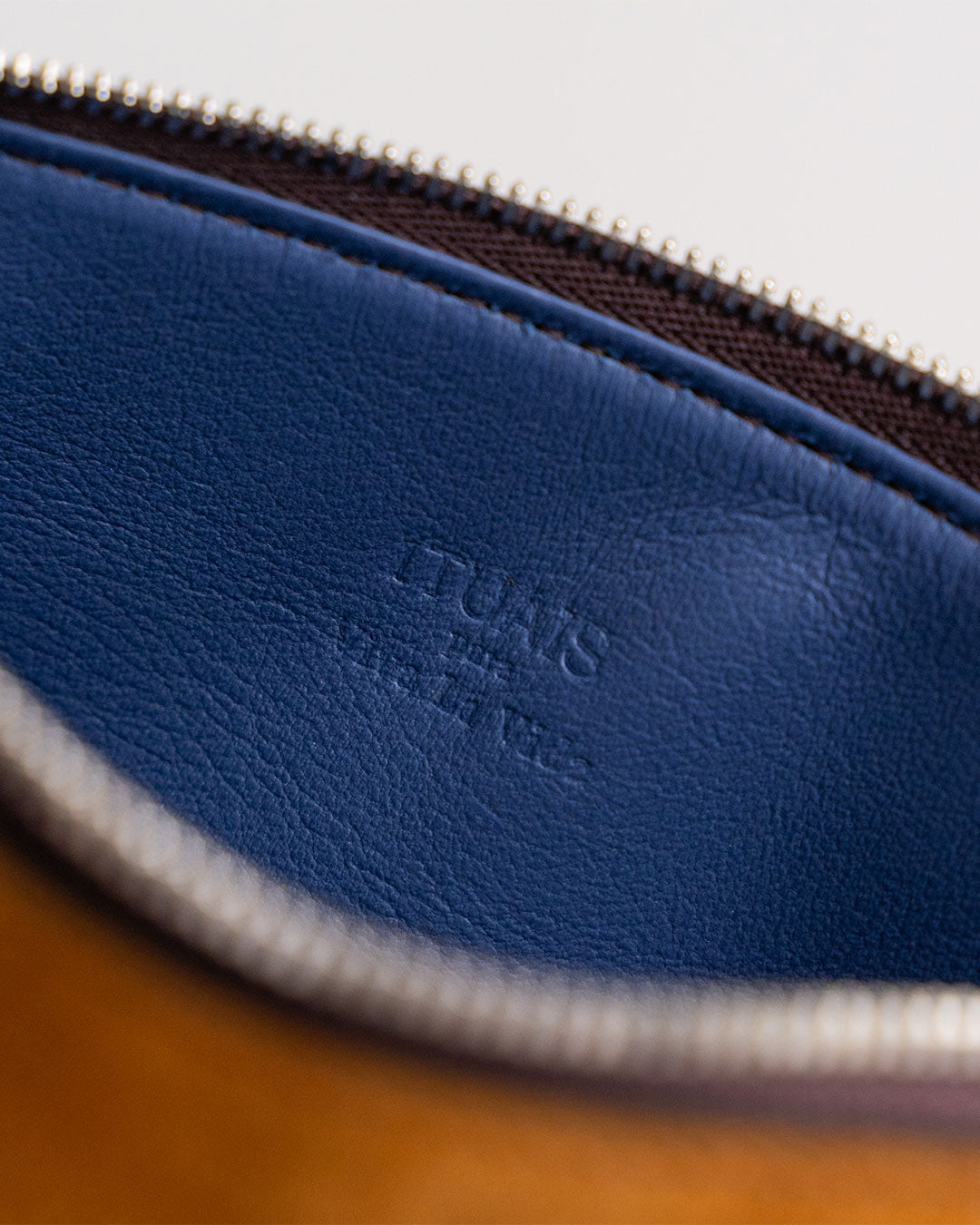 ① Camel / Blue