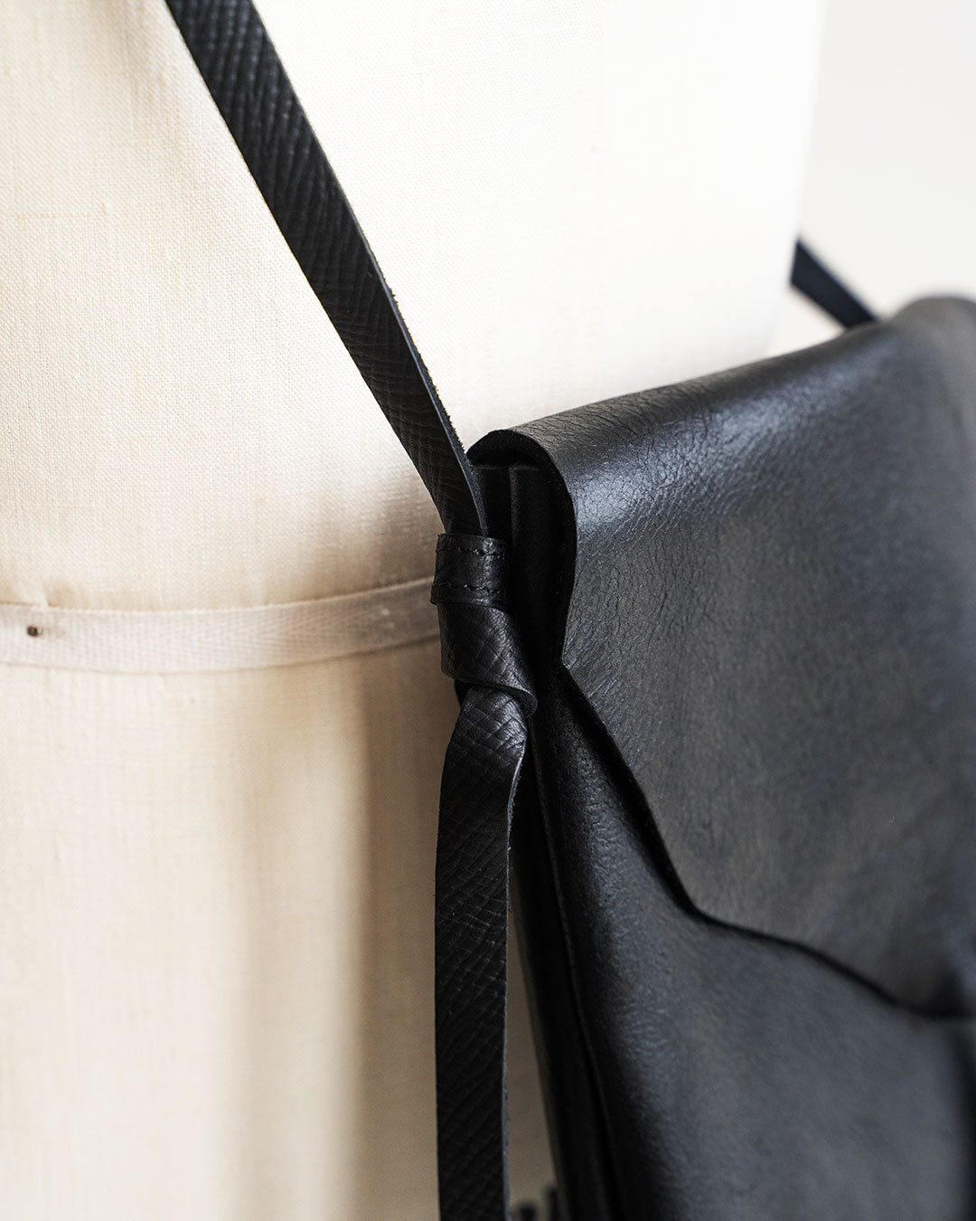 『予約販売』【FORT GENERAL STORE】Exclusive Leather Medicine Bag "Made By ITUAIS"