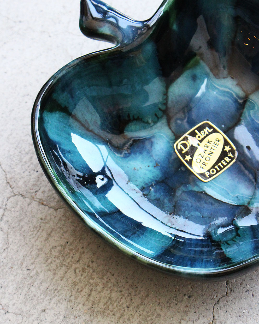 【VINTAGE】60-70s Mid Century Apple Shaped Pottery Tray『Made In USA』